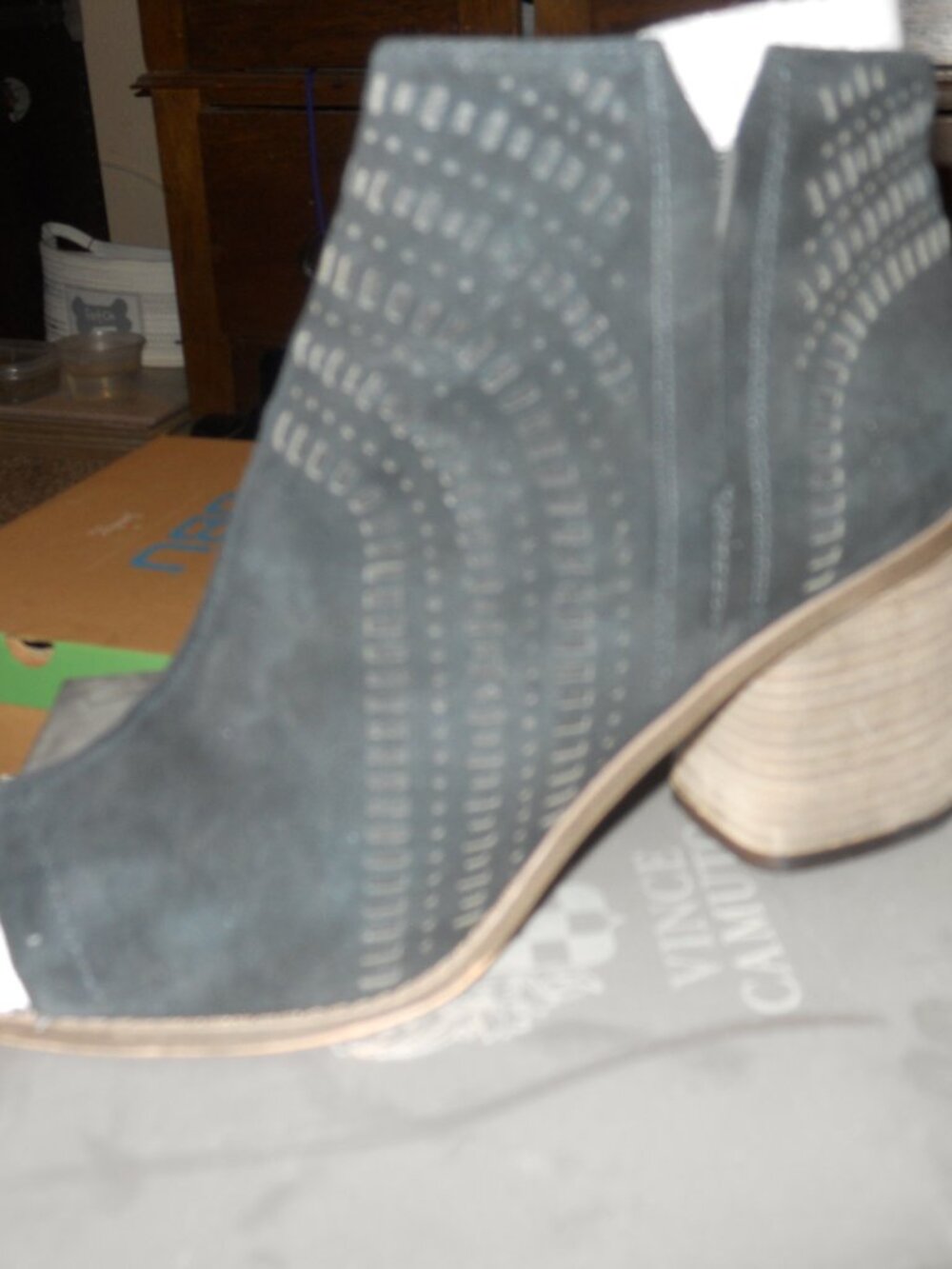 VINCE CAMUTO OPEN TOE BOOTIES SIZE 11